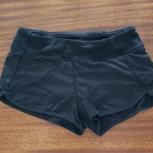 Ivivva girls black speedy shorts